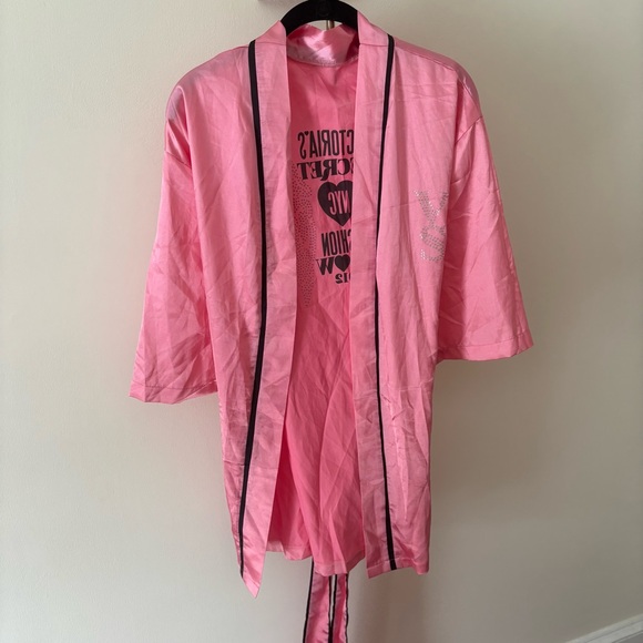 Victoria's Secret Fashion Show Robe 2012 - Picture 2 of 2